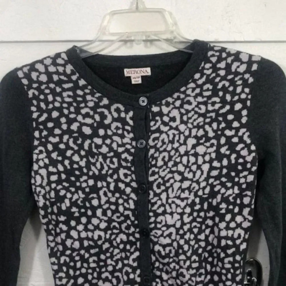 Merona Womens Cardigan Sweater Black Gray Animal Print Long Sleeve Button Up - Picture 2 of 14